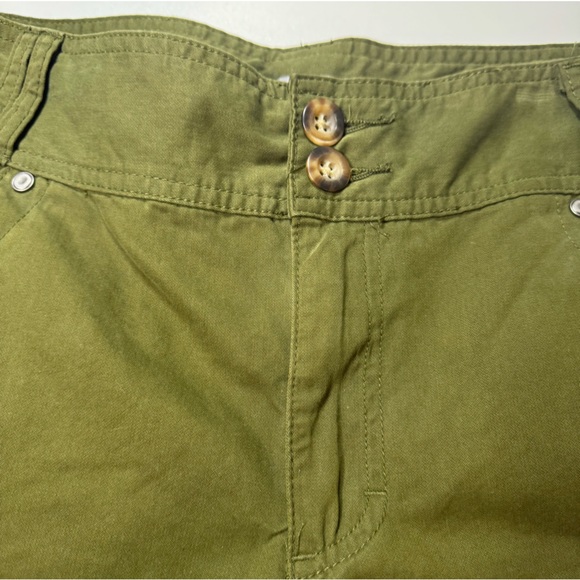 Cabela's Pants Forest Green Size 12 Straight Leg High Waist NEW! - Picture 8 of 16